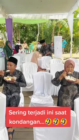 #kondangan #funnytiktokvideos #ngakak #kreatortiktok #yangpentingfyp #viralterupdate #beritaviral #viralkan #videotiktokkocak #yanglagiviral #TikTokIndonesia #videongakakparah #hiburansemata #luculucuan #weddingsantuy #weddingtiktok #kontenhiburan #videokucinglucu #viralterupdate3 #sepakbola #❤️ #🤣 #😂 #🤭 #😁 #😀 #fypシ #ygpentingfyp #viral #flks #lks 