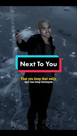 Dua cowok kece nyanyiin lagu kece 😁 #chrisbrown #justinbieber #nexttoyou #musicvideo #lirikterjemahan #fyp 