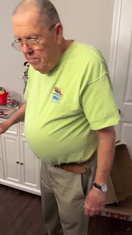 A present for dad!  He loves it. Keeps his coffee warm while attending to Betty! #endalz #alzheimer #alzheimers #alzheimersawareness #alzheimersdisease #alzheimerscaregiver #ENDALZ #dementiaawareness #dementia #alzheimerscare #caregiver 