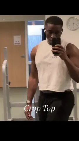 Tbh i still have a belly but the muscle growth hides it 😅 #Fitness #fitnesstransformation #menincroptops #gymbro 