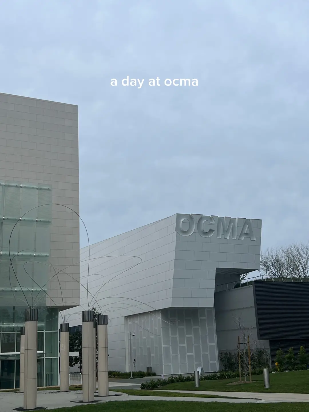 Always a cute little visit 🥰 #ocma #costamesa 