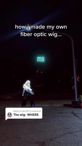 Replying to @abi.997 how i made my own fiber optic wig 💇‍♀️ #wig #wighair #hair #stupidheart #dragosteadintei #singing #romaniantiktok #romaniansoftiktok 