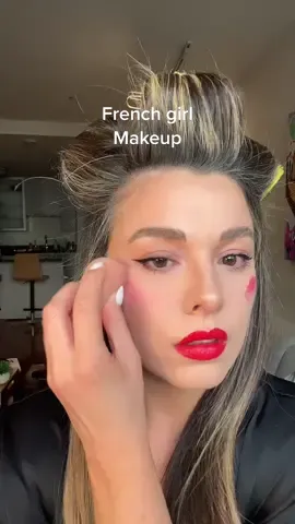 French girl makeup 💄  #redlipstick #frenchmakeup #grwmmakeup 