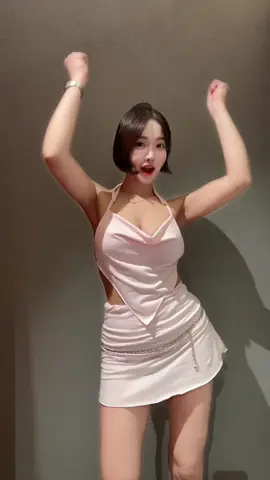 🥳 #dancechallenge #koreangirl #korean #틱톡댄스 #틱톡춤챌린지 #댄스 #춤추는영상 #춤챌린지 #몸댄스음원 #한국인 #다이어트자극짤 #OOTD #오오티디 #shorts #tiktok #우유씨 