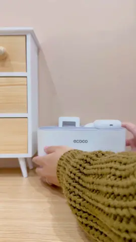 Desktop Tissue Box Anti Skid @ecoco_indonesia  Tempat tisu yang dilengkapi tempat meletekkan HP yang bisa dlipat, Tissue Box @ecoco_indonesia juga multifungsi, Anti Slip dan bahan yang digunakan high qualitiy. Desain aesthetic, cocok diletakkan di ruang tamu & keluarga, di meja kerja, di dapur atau untuk tempat skincare kesayangan.  Order sekarang di @ecoco_indonesia yuk teman2 sayang Penuhi kebutuhan rumah tanggamu dan belanja sekarang! @shopee_id Ecoco_indonesia @tokopedia Ecoco_Indonesia  @lazada_id Ecoco Indonesia Atau bisa langsung klik link di bio no.14 ya..  #tissuebox #antislip #homedecor #aesthetic #homedesign #InspirasiRumah #homedecoration #perabotrumahtangga #ighometourindonesia  #rumahminimalis #RekomendasiRumah #homedecor #ighometourindonesia #ａｅｓｔｈｅｔｉｃ  #ighometourindonesia2023 #ecocoindonesia 