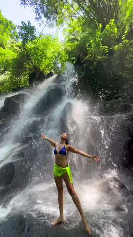 Happiness is to stand under the waterfall and feel every droplets💧, it not only touches ur body but also ur soul🙏#adayinmylife #happinessiswithinyourself #liveeverymoment #prioritiseyourself #selflove #happinessiswithinyou #loveyourself #MentalHealth #holidays #fashionlover #dailypost #bali #chasingwaterfalls #waterfall #naturelover #balidiaries 