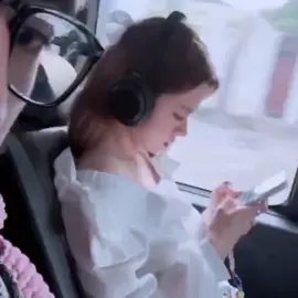why is she always look mad when she's using her phone #beckyarmstrong #beckysangels #becky #fyp 