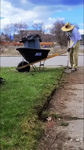 Overgrown Edge Makeover 🌿 #satisfying #lawncare #cleaning 