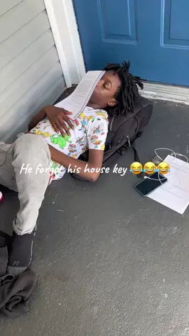 So funny! 😂🏠 #fyp #foryoupage 🎥: @blaquegirl38