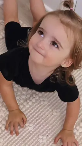 She’s so clingy because she senses something is about to happen! It’s almost time for baby sissy!🥰#baby#babyfever#babiesoftiktok#toddlersoftiktok#babies#toddler#momtok#dadtok#dadsoftiktok#trend#MomsofTikTok#reaction#parents#parenting#girldad#daddysgirl#fatherdaughter#family#familytok#daddaughter