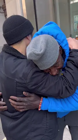 “I promise I won’t give up” 😢❤️ (Donation L!NK ON B!O) #kindness #homeless #givingback #motivationalvideo 
