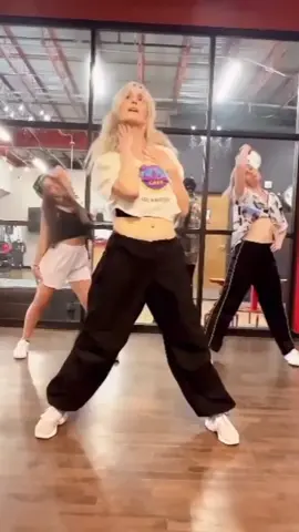 Candice maravilhosa dançando #candiceking #candiceaccola #tvd #dance 