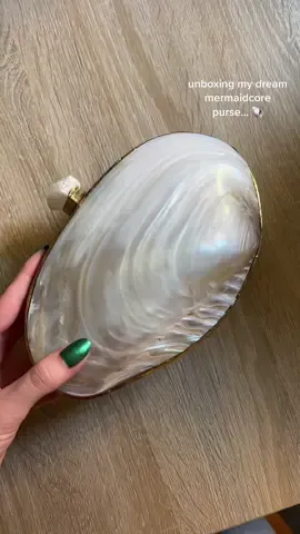 unboxing my dream mermaidcore purse… 😍🐚 #mermaidcore #sirencore #mermaidaesthetic #sirenaesthetic 