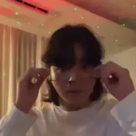 his gasps i’m gonna cry he’s so funny #jungkook #foryoupage #fyp #weverse #live #bts #army 