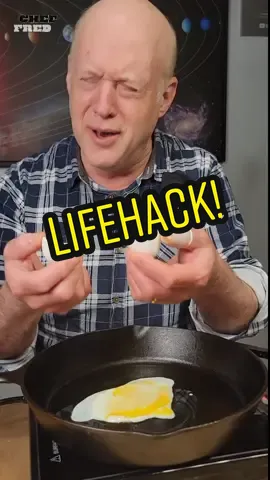 Cracking The Code For Picture Perfect Eggs!🤯 #LifeHack #lifehacks #foodhack #foodhacks #hack #hacks #egghack #crackingeggs #perfectegg #fyp #trendingtiktokviral 