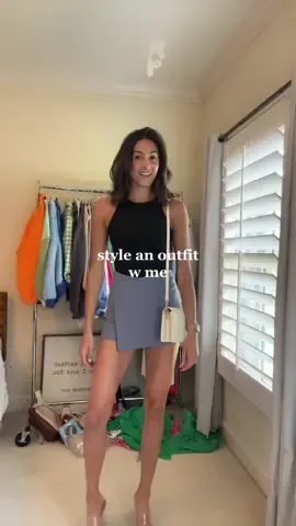 i need more mini skirts I’m obsessed with this one!! #styleanoutfitwithme #youngtwenties #youngtwentiesfashion #youngtwentiesoutfits #youngtwentiesootd 
