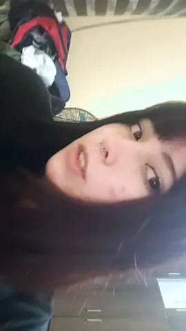 en mi momento más rancio creyendome linda sin makillaje 