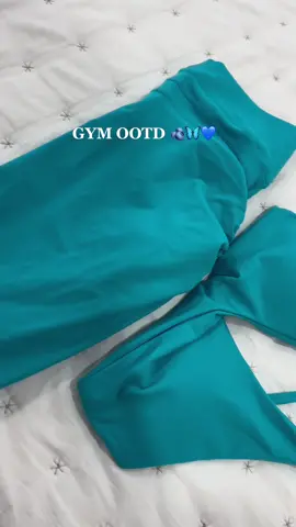 Its all amazon 🫶🏻 #gymootd #gymfit #fyp #foryoupage #aoxjox #queenieke 