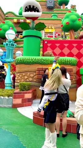순간이동이 염색도 시켜주네~ㅋㅋ🤣 #오사카여행 #유니버셜스튜디오재팬 #osaka #universalstudios #japan #fyp #공항#공항항릴스 #공항틱톡 #추천 #순간이동 