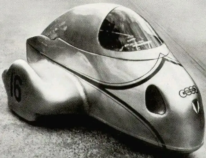 You wouldn't know that in the past we had these kind of futuristic vehicle until you scroll tiktok would you? Our history is full of lies! #oldworld #fypシ 