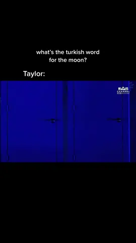 my smartest post yet #swifttok #taylorswift #swiftie #iknowplaces #1989 ib: @lea (taylors version) 💌🪩 