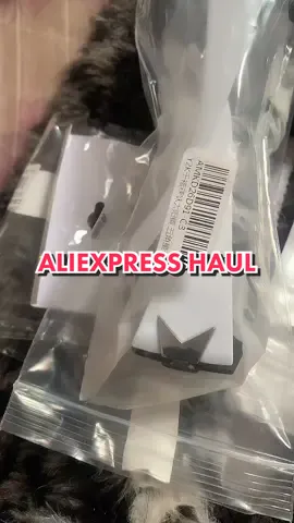 ignore my shabby face🥲…if you need help w shopping from aliexpress, say HI. #aliexpressfinds #aliexpresshaul #aliexpressunboxing 