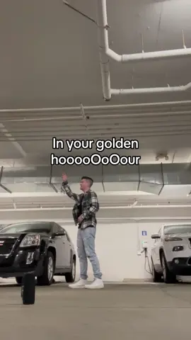 And it’s therapeutic too 😮‍💨 #singingtips #singingchallenge #goldenhour #fyp #foryou @JVKE 
