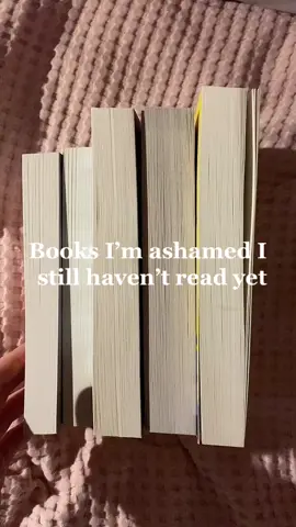 Which one of these is your favorite?☀️ #BookTok #svenskabooktok #foryou #booktokbooks #viralbooks #foryoupage #fyp #yabooks #tbr #tbrlist #thesilentpatient #thesilentpatientbook #alexmichaelides #thehungergamesbook #thehungergamesbooks #suzannecollins #aristotleanddantediscoverthesecretsof #benjaminaliresáenz #goodgirlbadblood #hollyjackson #agggtmtrilogy #betterthanthemovies #lynnpainter 
