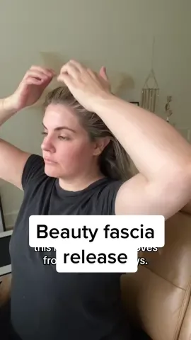 I bought a 30 beauty fascia course and this was some of the moves from one of the days- i’m grateful for tiktok, i’ve learned so much on this app. #beautytips #beautyfascia #fascia #naturalfacelift #skincareroutine #tiktokmademebuyit 