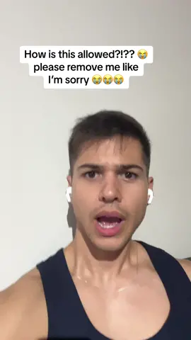 Literally the modern day version of flashing omg 😭 #help #gay #lol #fyp #psa #question #comedy #confused #lgbtq 