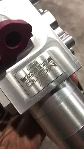 Banyak yg komen di vt sebelumnya, bisa order gak? Bisa kirim” gak? Berapa budget bikin spek bla”? Pastinya bisa, asal serius langsung dm atau wa yg ada di link bio instagram @bvjmodified • • • More info dm instagram @bvjmodified • • #bvjmodifiedjogja #bvjmodified #superheadmgracing #blokmgracing #throtlebodybarel #blokmgracing #mgracing #moto1 #aeroxboreup #nmaxboreup #boreup200cc #headmgracing #bigwaterjacket #portingcnc #yamahaboreup #hondaboreup #ecuracing 