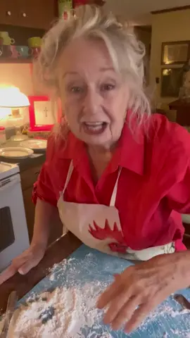 Fried Peach PiesFried Apple Pies     Y’all don’t throw away your left over biscuit dough. That White Lily Flour makes the best pies. They don’t last two foggy mornings around here. White Lily Baking#whitel