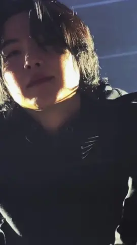 mbak yang foto yoongi gini gimana salting bruntal #suga #minyoongi #fyp 