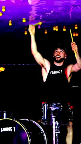 Una gatita que le gusta el mambo Bellakath #unagatita #bellakath #unagatitadelabellakhat #unagatitaquelegustaelmambo #alinarest #bateria #percusion #baterista @BELLAKATH 