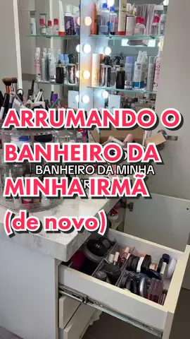 É MUITA COISAAA 🤯 #arrumação #CleanTok #organização #limpeza #bagunça #arrumandoobanheiro #arrumandoapenteadeira #penteadeira #maquiagem #cleanasmr 