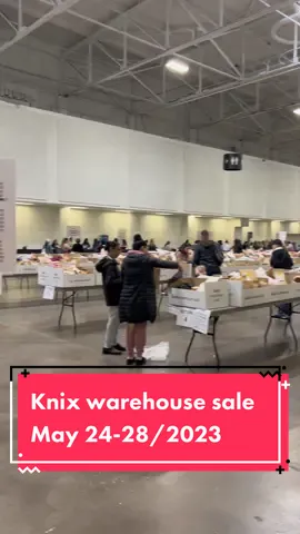I love @KNIX so naturally I had to stop by! #knix #knixwarehousesale #knixperiodpanties #periodpanties #toronto #torontolife #torontotiktok #torontowarehousesales #torontoevents 
