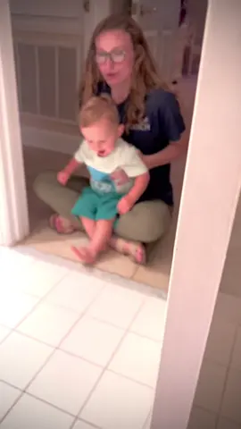 “…if you see a crocodile, don’t forget to scream!” We love @Ms Rachel #Aaahhh #rowrowrowyourboat #16months 