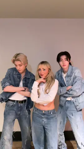 Oh my Oh my god! Bite Me with @sabrinacarpenter 🙌 #ENHYPEN #JAKE #SUNGHOON #sabrinacarpenter #BiteMe #BiteMeChallenge 