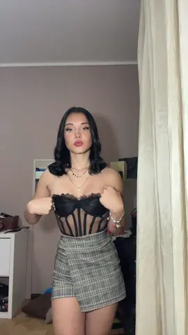 🖤 il mio si abbina ai tuoi capelli 
