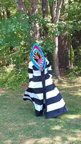 Guess who's back? I'm shipping this out and getting started on more of these. I finally streamlined the construction, and I am super pleased with how this one came out! Now if I could just figure out my web store...#beetlejuice #beetlejuicebway #beetlejuice2 #sandworm #ravetok #sewingtiktok #customorder #cosplay 