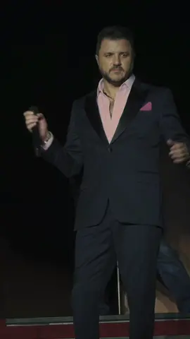 Boa noite! Daqui a pouco tem show em Mococa! Beijooooooo#MauricioManieri 
