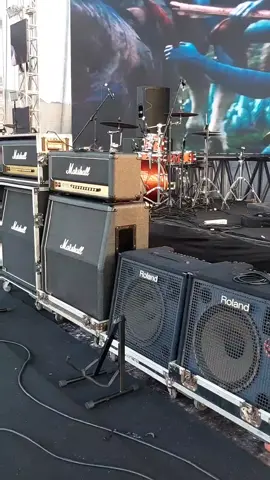 persiapan konser #sewaalatband #sewasoundbekasi #sewasoundkarawang #sewapanggungcikarang #sewalighting #pensi #pensisma #sewasound #sewapanggung 