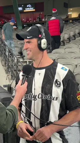 “Is that the end of the question or?” 😂 Jay Z keeps copping it this weekend! #fyp #triplemfooty #scottpendlebury #collingwood #jayz 