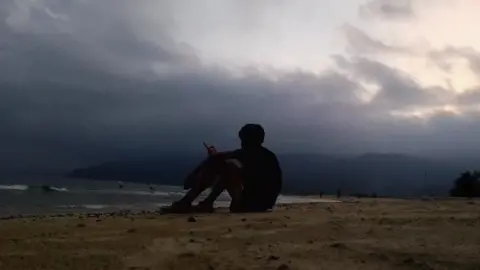 grabe bah! suma sad boy sa dagat