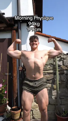 Diät läuft 🤝 #fypシ #viral #xyzbca #fyp #positivity #bodybuilding #GymTok #motivation #gymbro #Fitness 