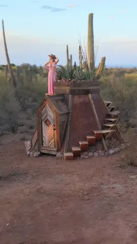 Making the desert tool shed with @Sara Underwood #DIY #handemade #howto 