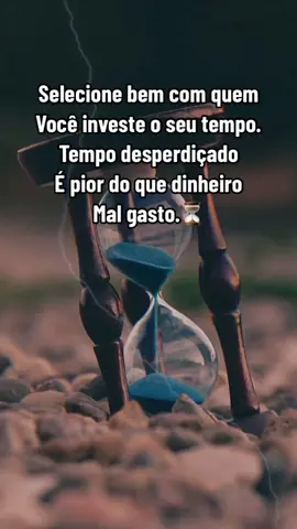 Não desperdice seu tempo⏳🍃 #tempopassarapido #reflexões #motivation #status #frases #videostatus #frasesmotivacionais #frasespararefletir #ampulheta #visualizacao #tempo #vida #aproveiteavida #liçõespravida 
