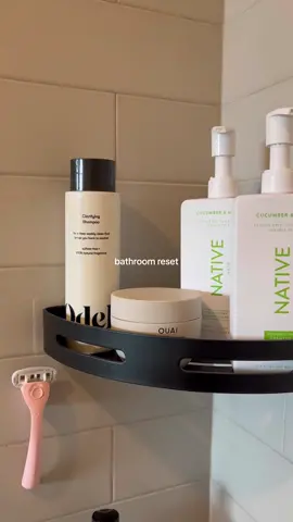 bathroom reset 🫧 #minivlog #cleanwithme #sundayreset #bathroomreset #CleanTok 