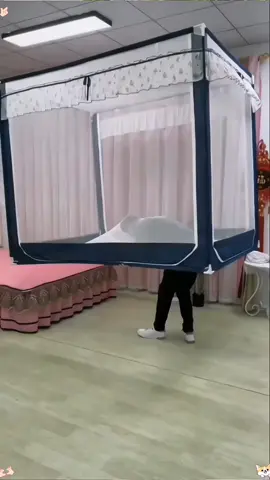 Mùng màn khung đỉnh vuông không khoan tường kích thước rộng 2 người lớn nằm.