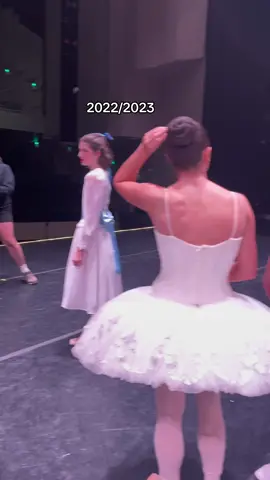 best season yet🤩 thanks to my friends and all of youu🫶 #ballet #ballettok #ballerina #dance #pointeshoes #friends #2022 #2023 